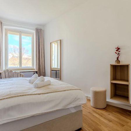 Urbansuite In Der Innenstadt Krems an der Donau Exterior foto